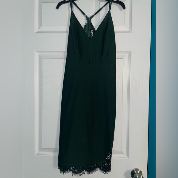 Lulu’s Dark Green Dress with Lace Detailing Size Small - Picture 4 of 6